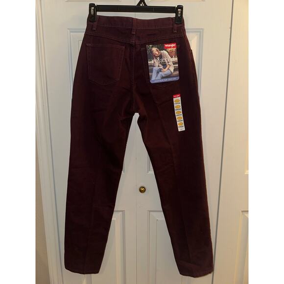 NWT Wrangler Cowboy Cut Relaxed Fit Jeans - Picture 2 of 5